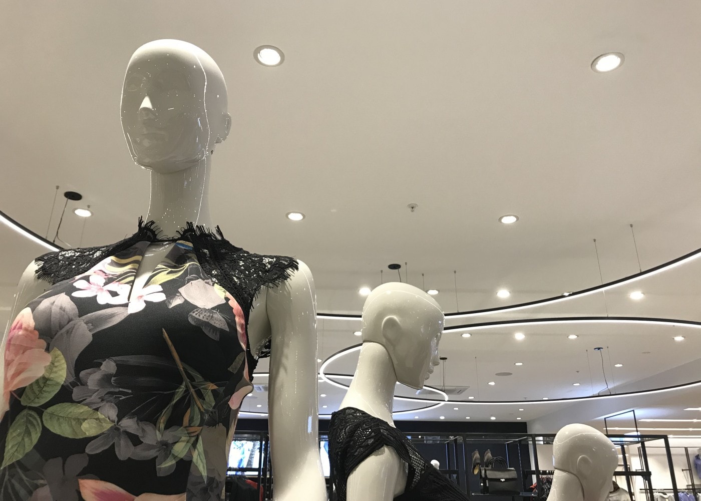 retail lighting design: Next mannequin close up