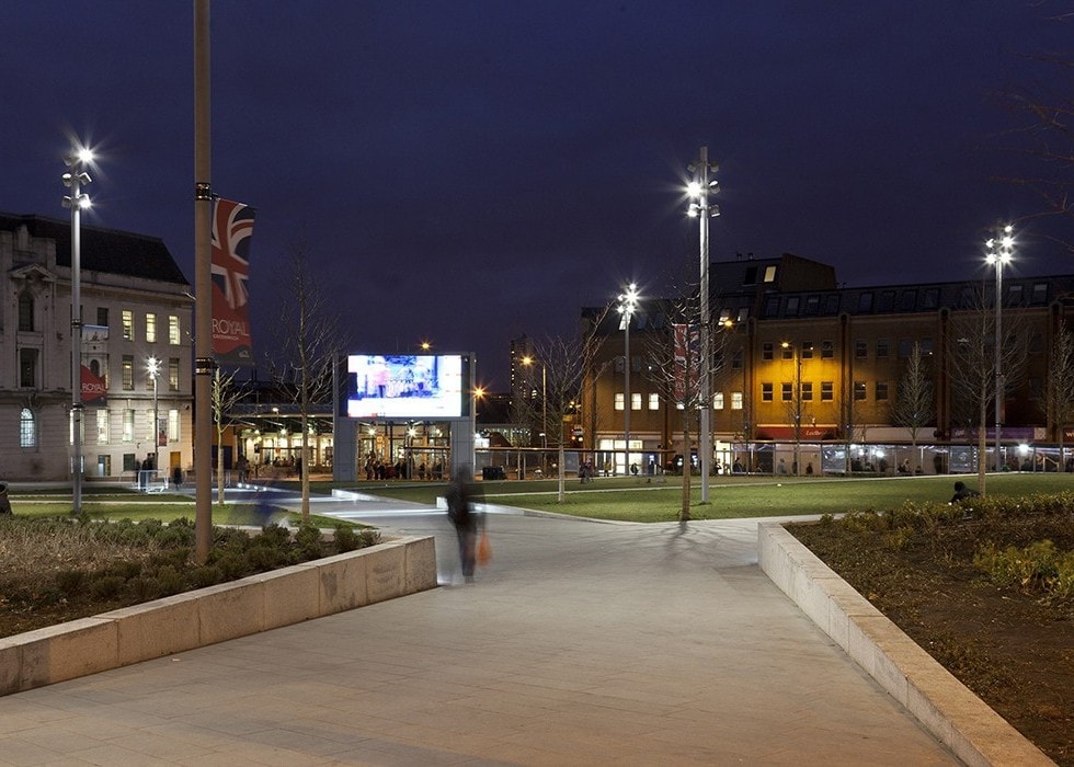 public realm lighting: Woolwich Square