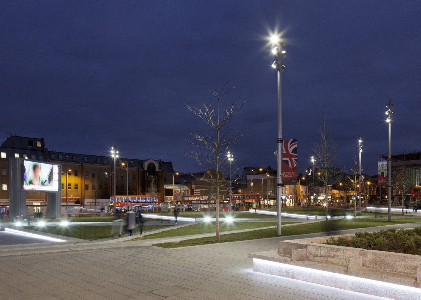 public realm lighting: Woolwich Square