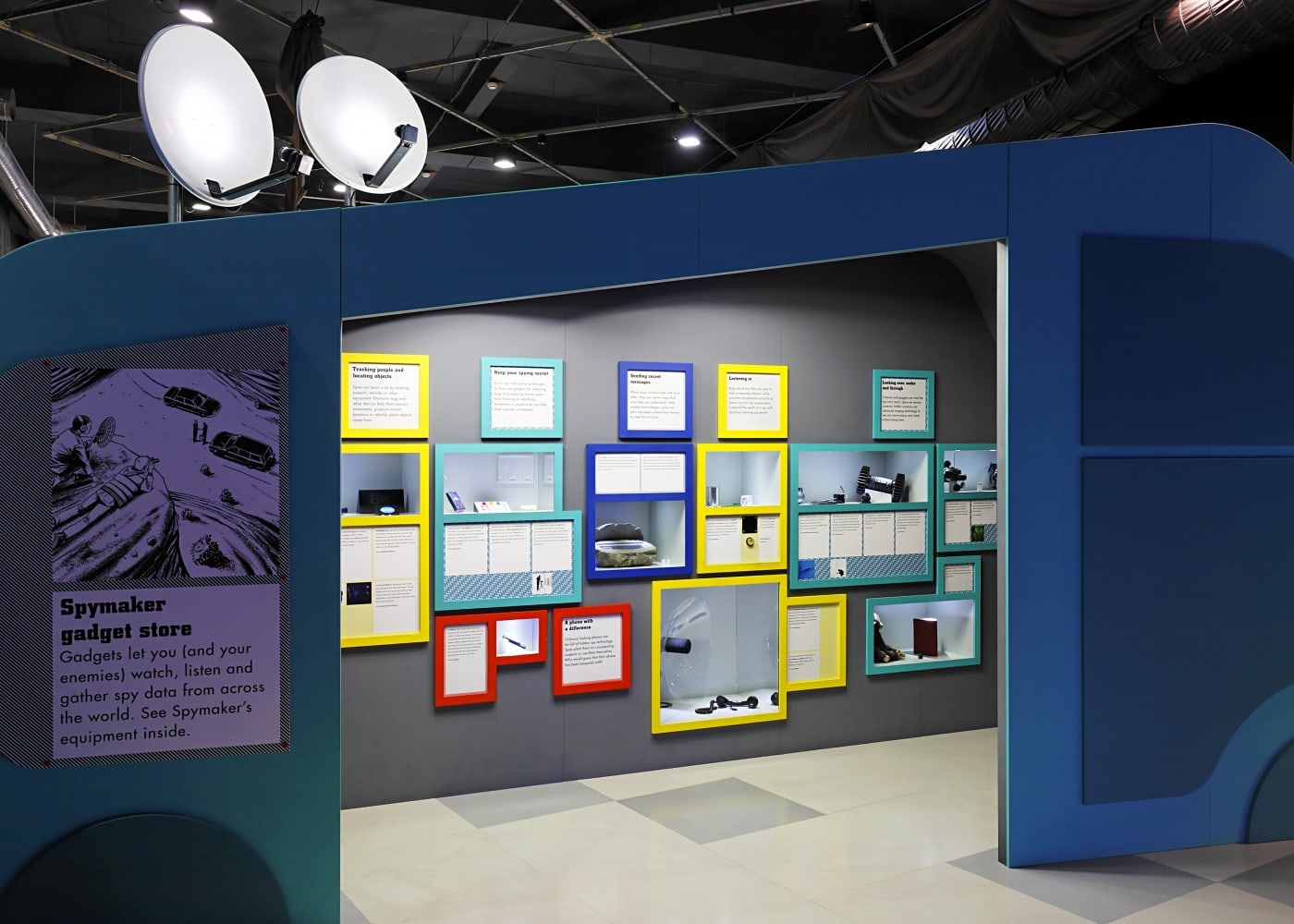 exhibition lighting design: Spy Exhibition